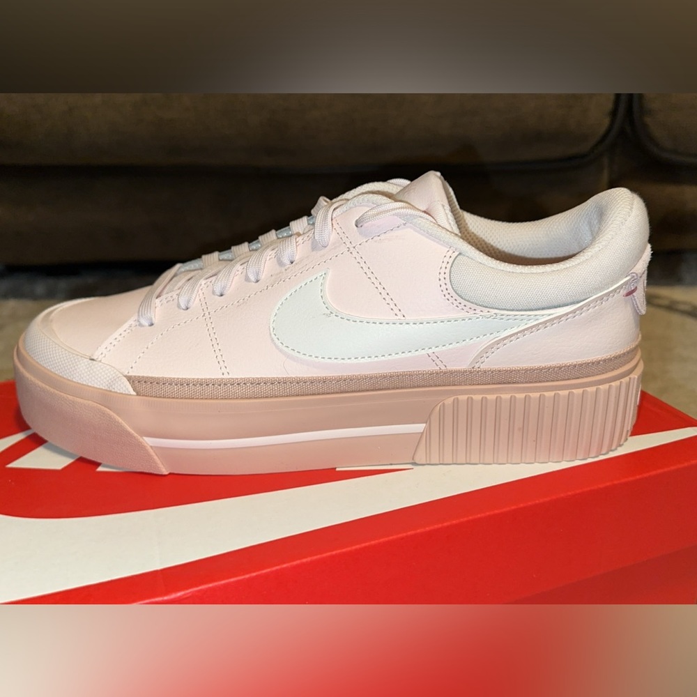 Nike Court Legacy Lift - Women’s Size 10 - Picture 1 of 5